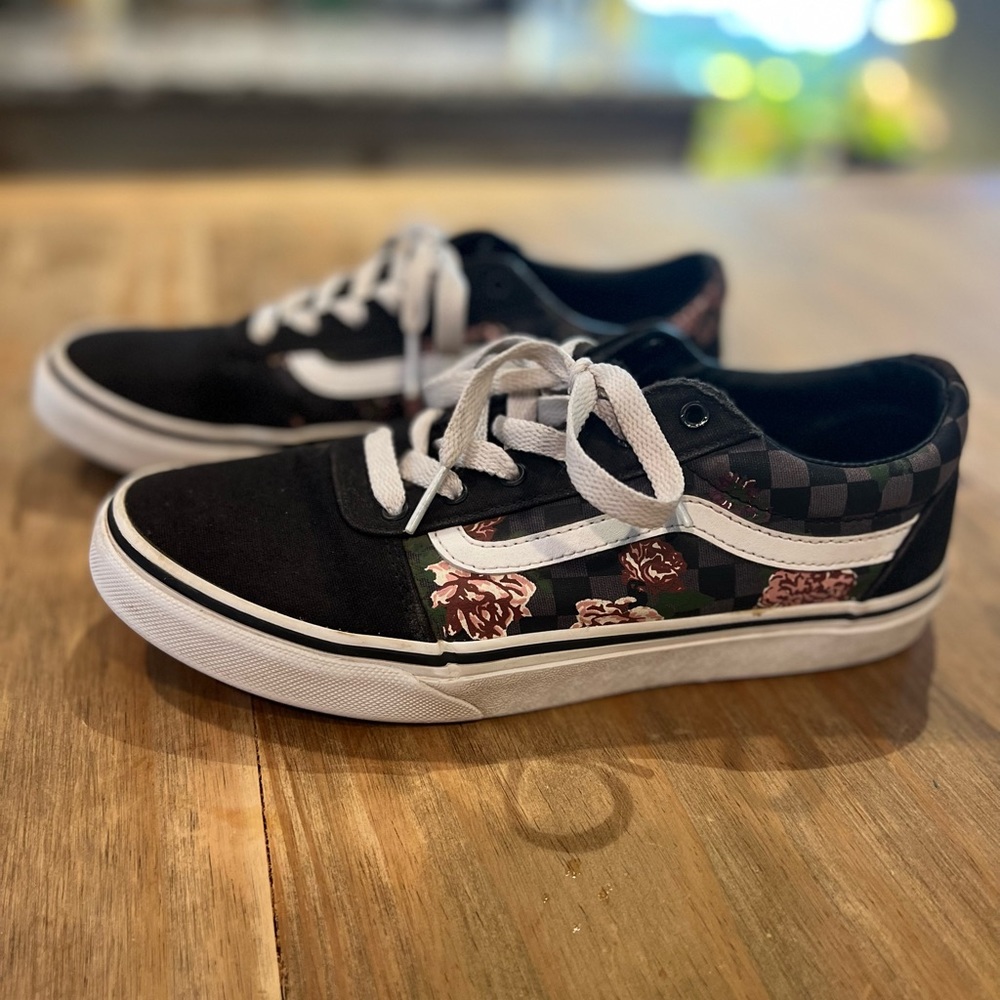 Vans Ward Floral Checkered Skate Shoe